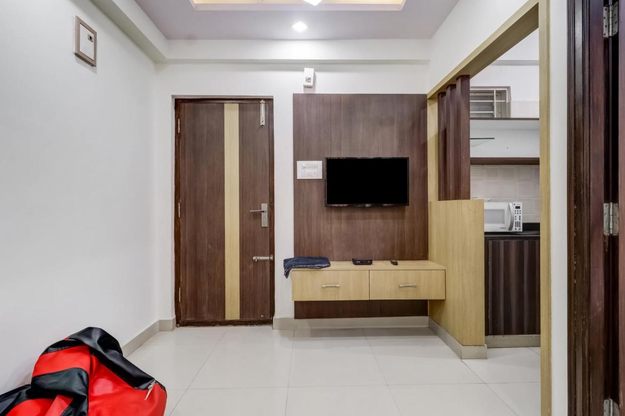 Oyo 81895 Nr Homes 班加罗尔 外观 照片